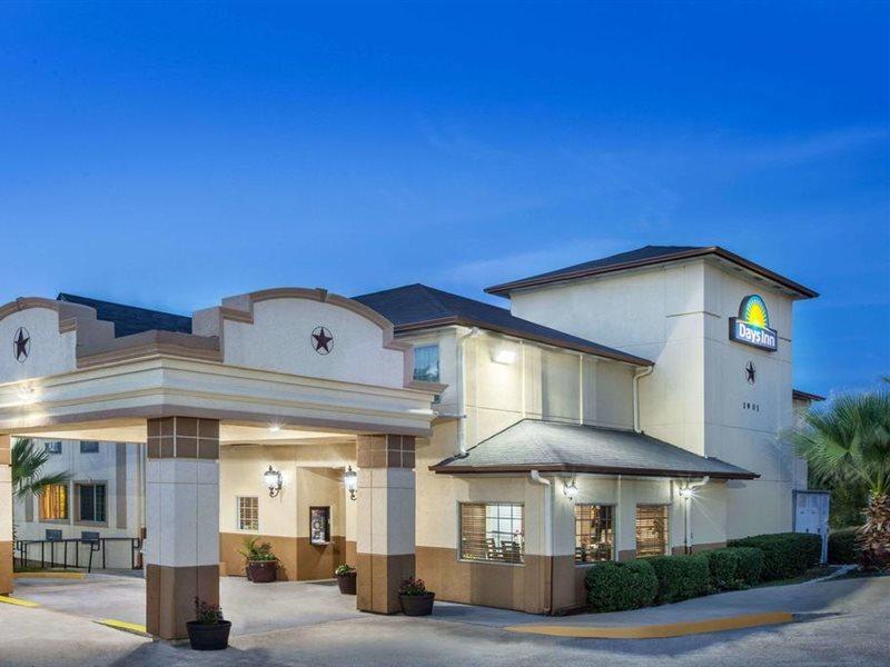 Days By Wyndham Hotel Arlington